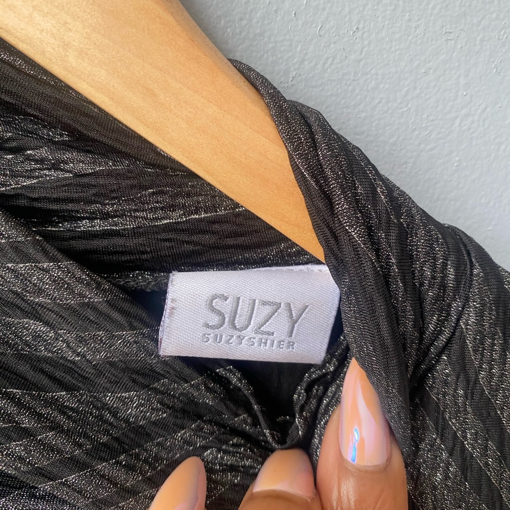 Suzy Shier Grey Black Swirl Print High-Neck Top - Picture 8 of 9